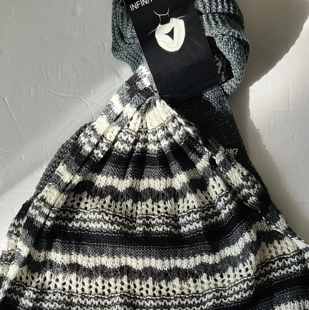 New Infiniti scarf  80%acrylic